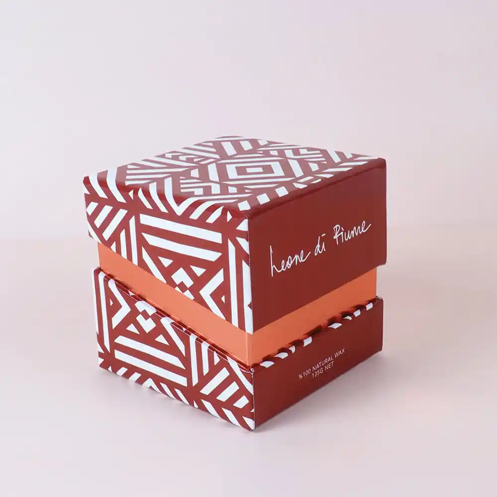 Mum Kutuları ile Ev Dekorasyonunda Zarafet ve Fonksiyonellik Sağlama Yöntemleri