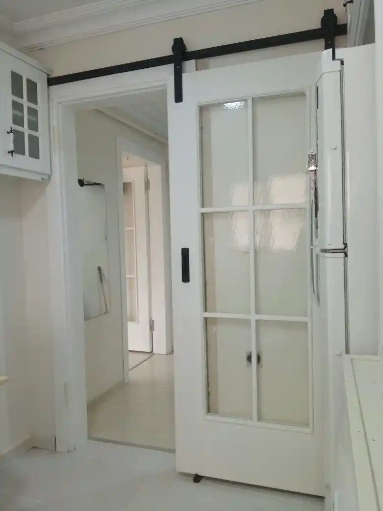 Mutfağınıza Uygun Kapı Modelleri ve Dekorasyon İpuçları