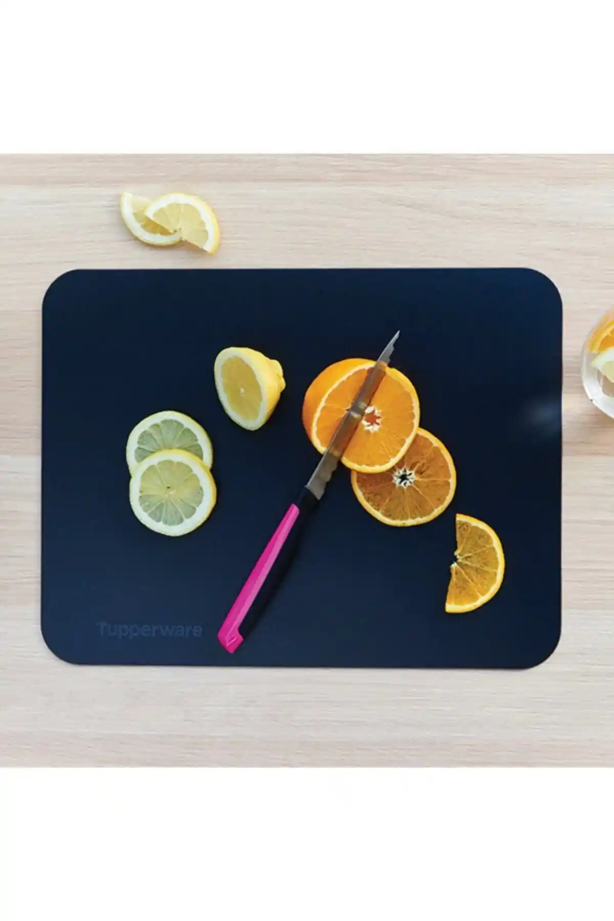 Mutfak Dekorasyonunda Fonksiyonellik ve Estetiği Birleştiren Tupperware Kesme Tahtası