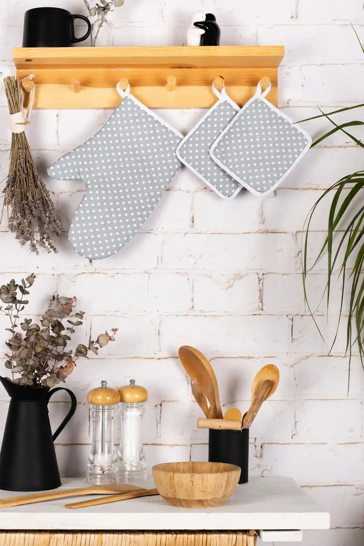 Mutfak Dekorasyonunda Kullanışlı ve Estetik Tutacak Seçenekleri ve Dekorasyon İpuçları