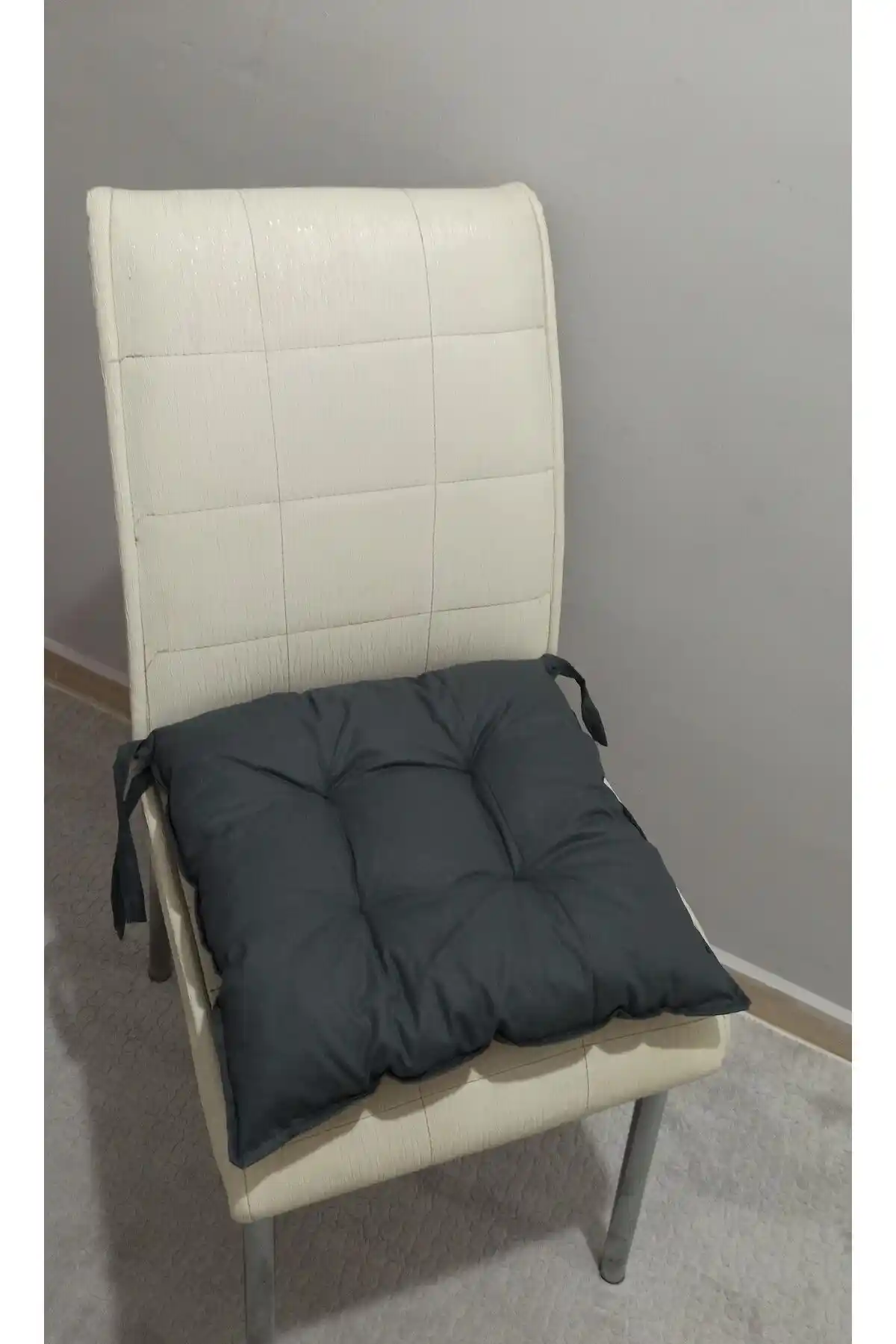 Mutfak Dekorasyonunda Sandalye Minderleriyle Konfor ve Estetiği Artırma Yöntemleri