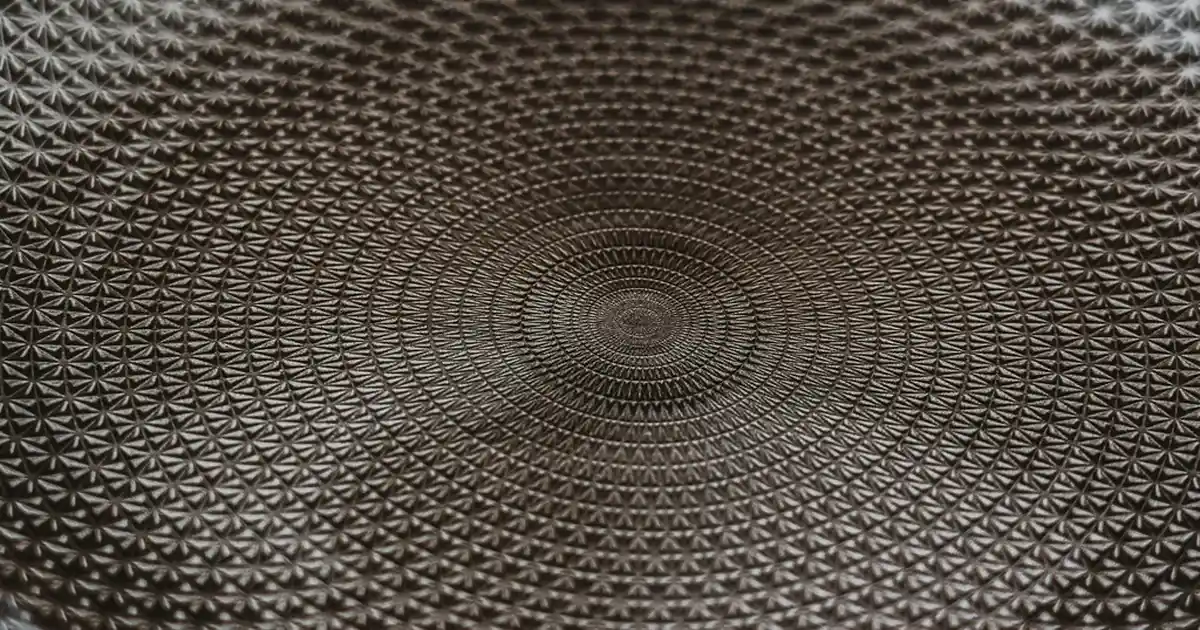 Mutfak Dekorasyonunda Şıklık ve İşlevselliği Artıran LED Avize Seçenekleri