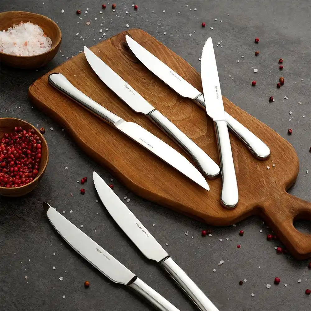 Mutfak Dekorasyonunda Steak Bıçaklarının Estetik ve Fonksiyonel Rolü