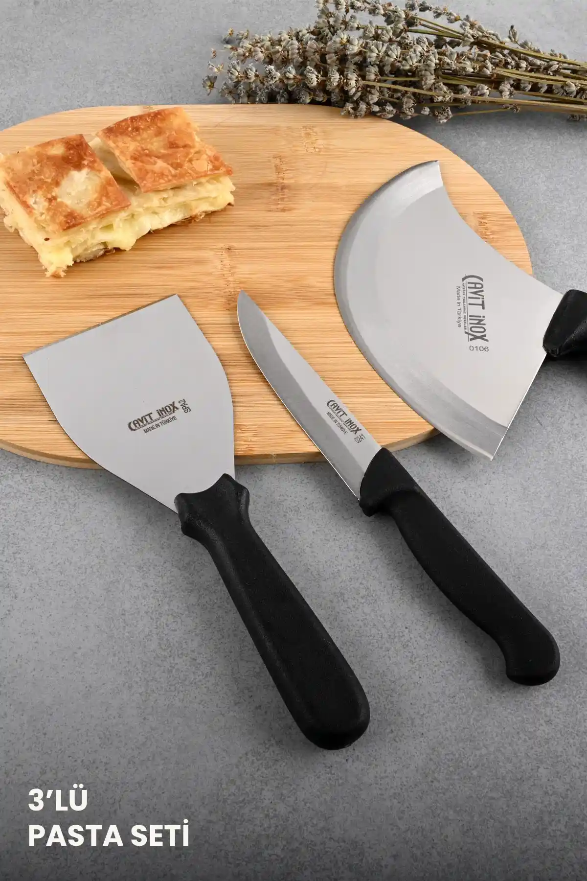 Mutfak Dekorasyonunu Tamamlayan Şık ve Fonksiyonel Pasta Bıçak Setleri