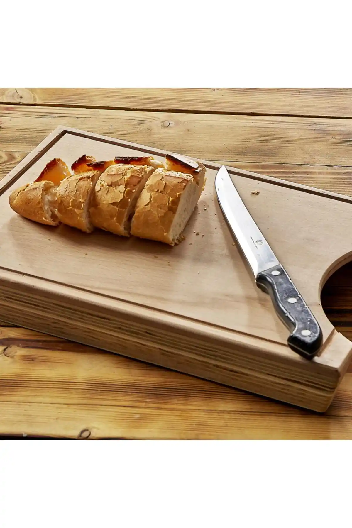 Mutfak Dekorasyonunu Zenginleştiren Tabaklı Kesme Tahtası Seçenekleri ve Kullanım İpuçları