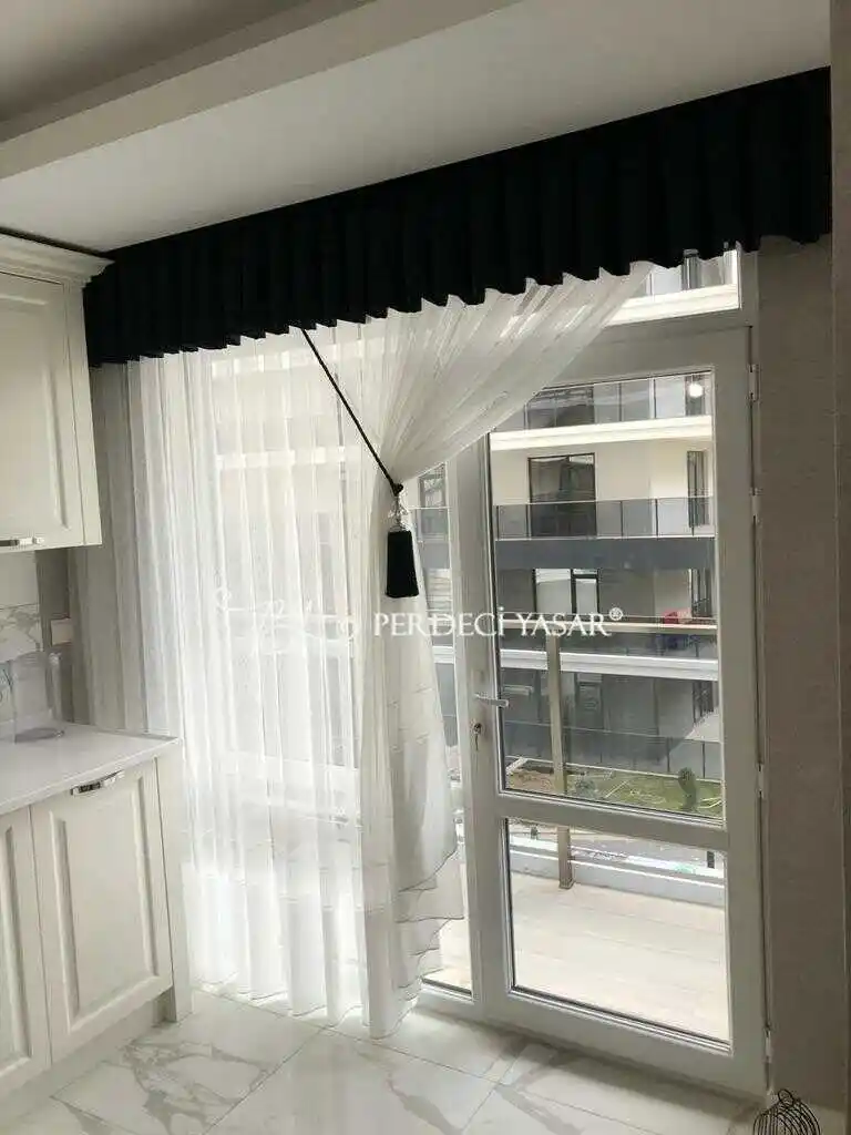 Mutfak Perdesi Dekorasyonu: Renk, Model ve Fonksiyonellik İpuçları