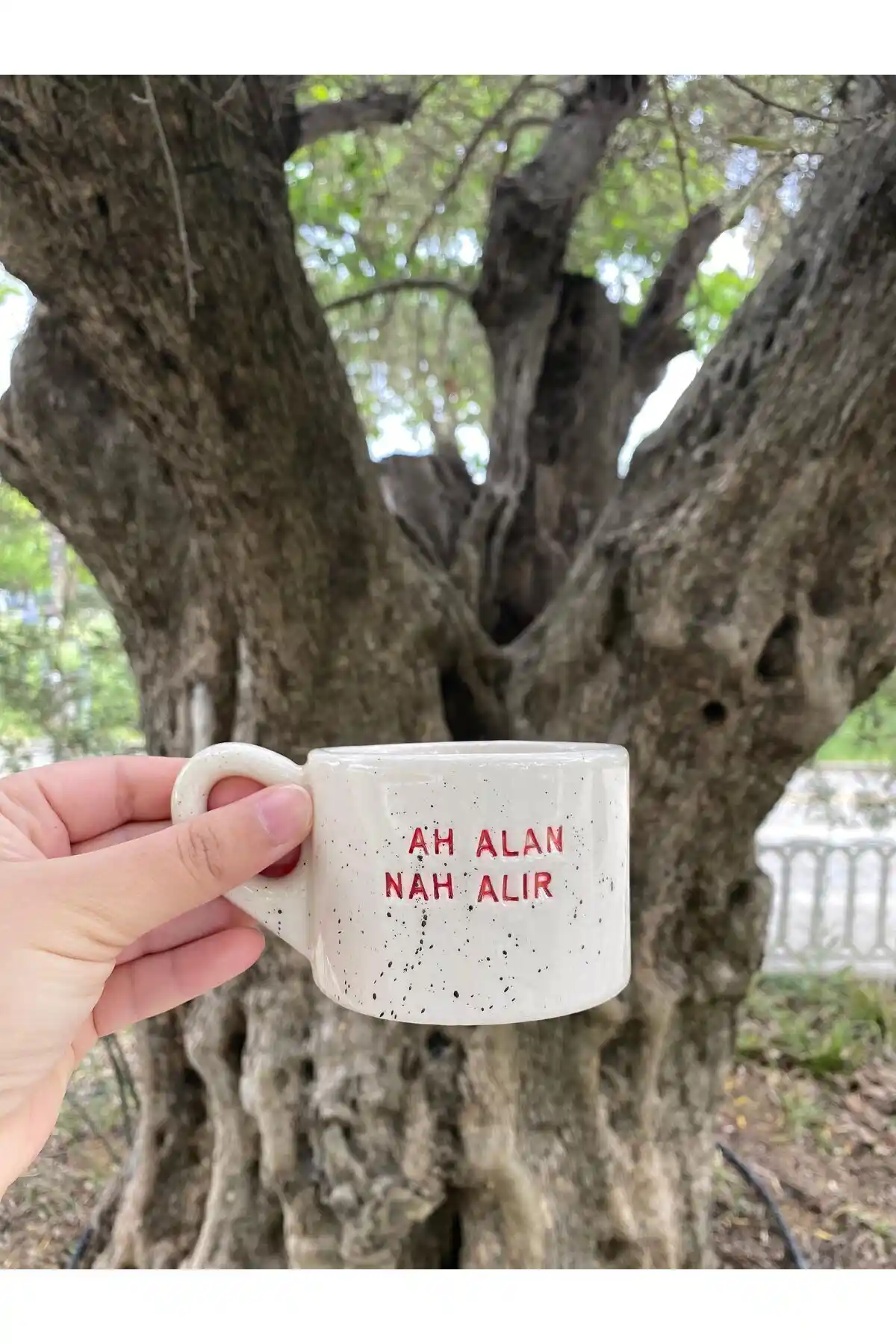 Nahlı Bardaklar: Dekorasyonda Mizahi ve Sanatsal Bir Dokunuş Yaratıcı Fikirler