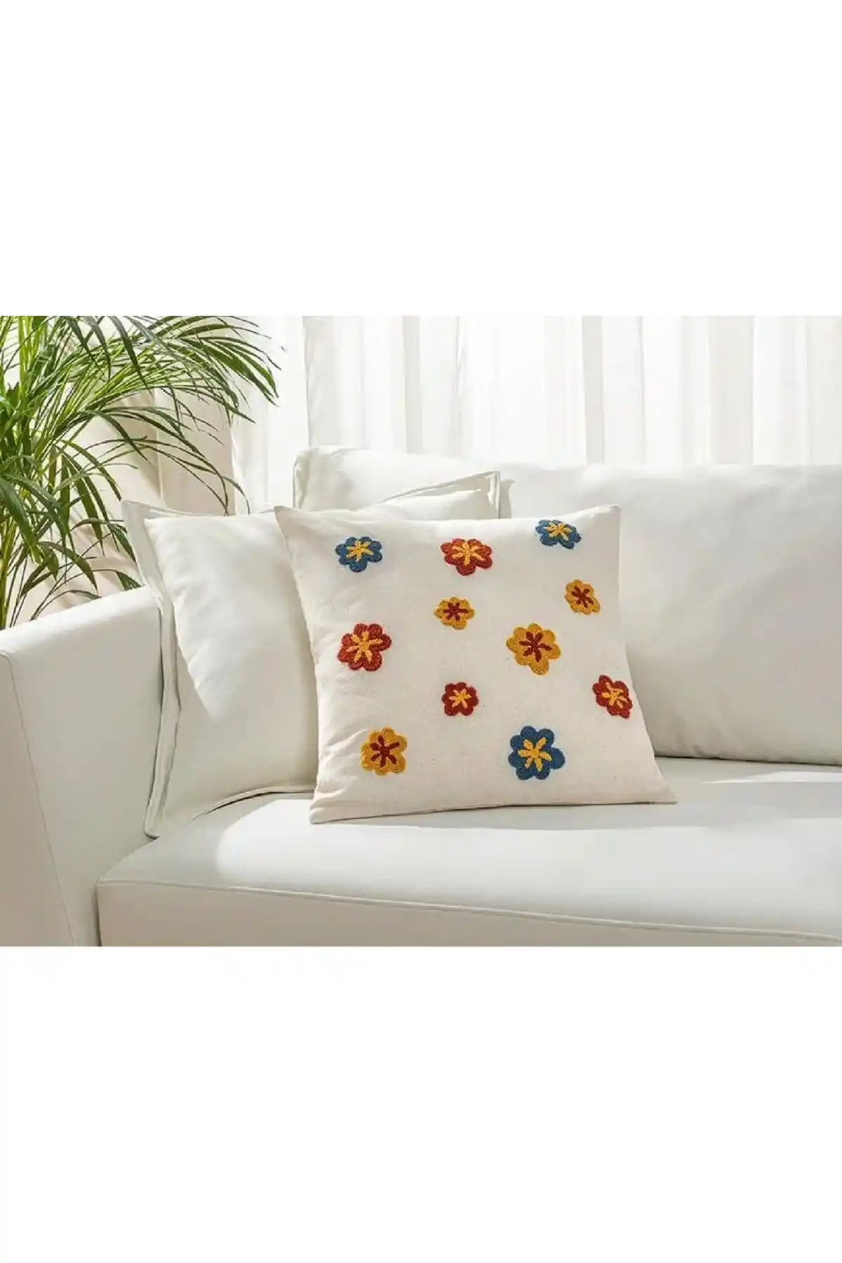 Nakışlı Kırlentlerle Modern ve Şık Ev Dekorasyonu İçin İpuçları ve Trendler