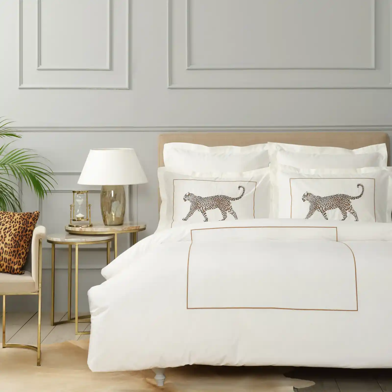 Nakışlı Nevresim Takımı ile Yatak Odalarınıza Zarif ve Şık Bir Dokunuş