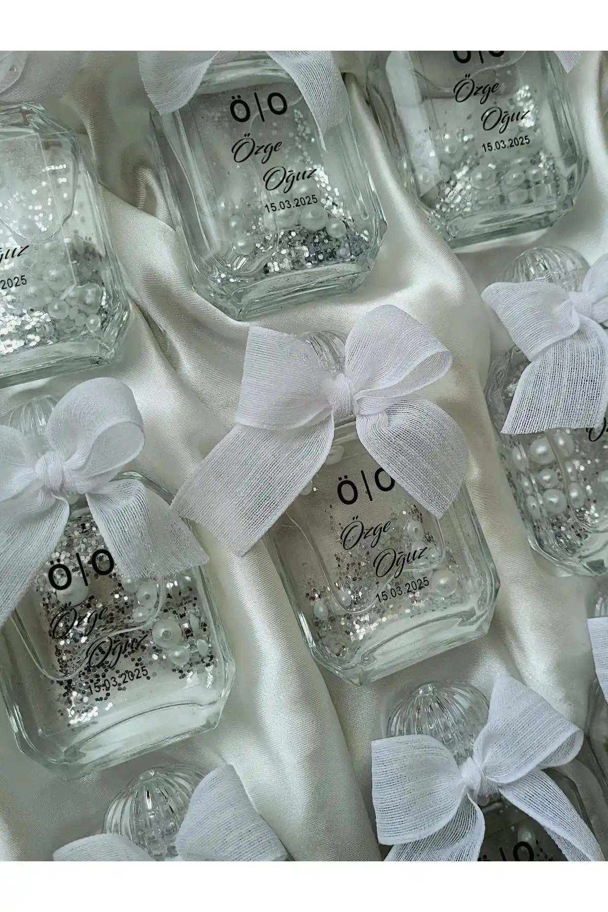 Nişan Dekorasyonunda Kolonya Şişeleri ile Şıklık ve Anlamın Buluşması