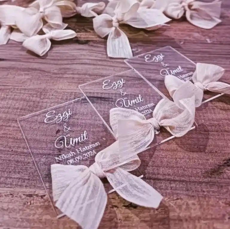 Nişan Hediyelikleri ve Dekorasyonun Önemi: Şıklık ve Anlam Yaratma Rehberi