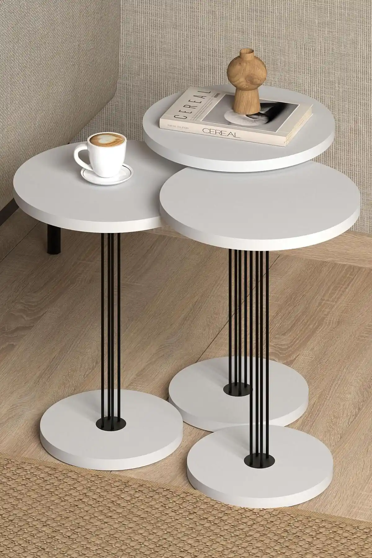 Nola Zigon Sehpa Dekorasyonda Şıklık ve Çok Yönlü Kullanım İmkanı Sunar