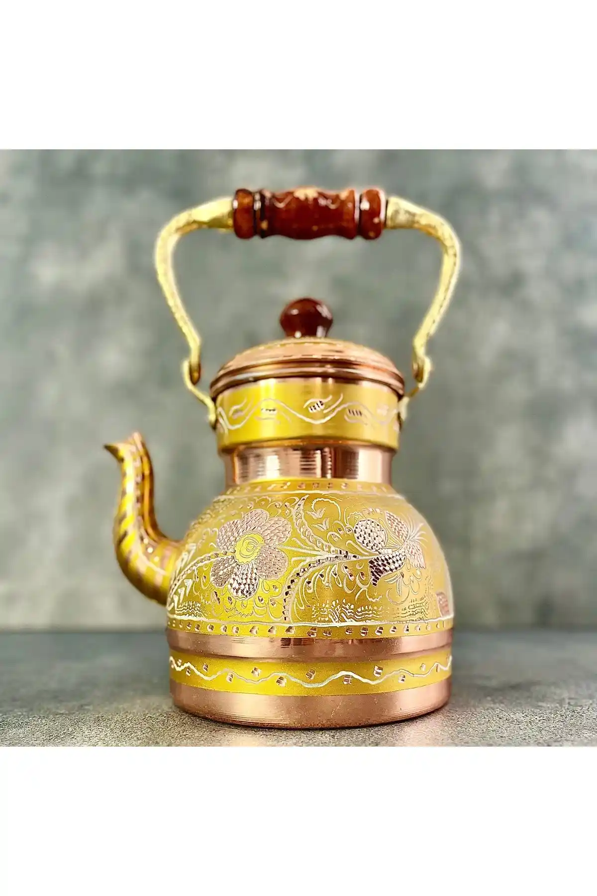 Nostaljik Çaydanlıkların Dekorasyondaki Yeri ve Modern Evlerde Kullanım İpuçları