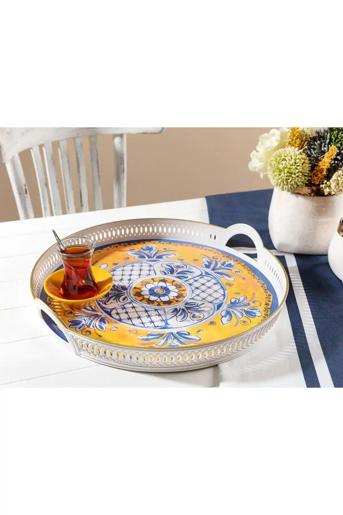 Örgü Tepsi ile Dekorasyonda Şıklık ve İşlevselliğin Buluşması