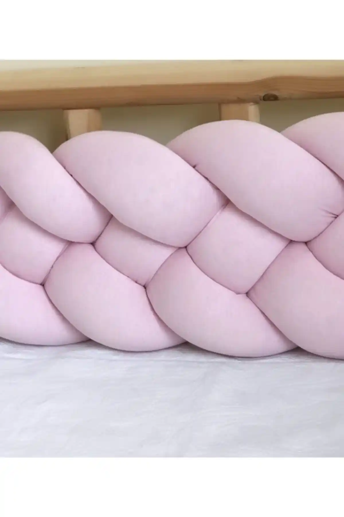 Örgü Yatak Koruyucuları ile Dekorasyon ve Güvenliği Uyumlu Hale Getirin