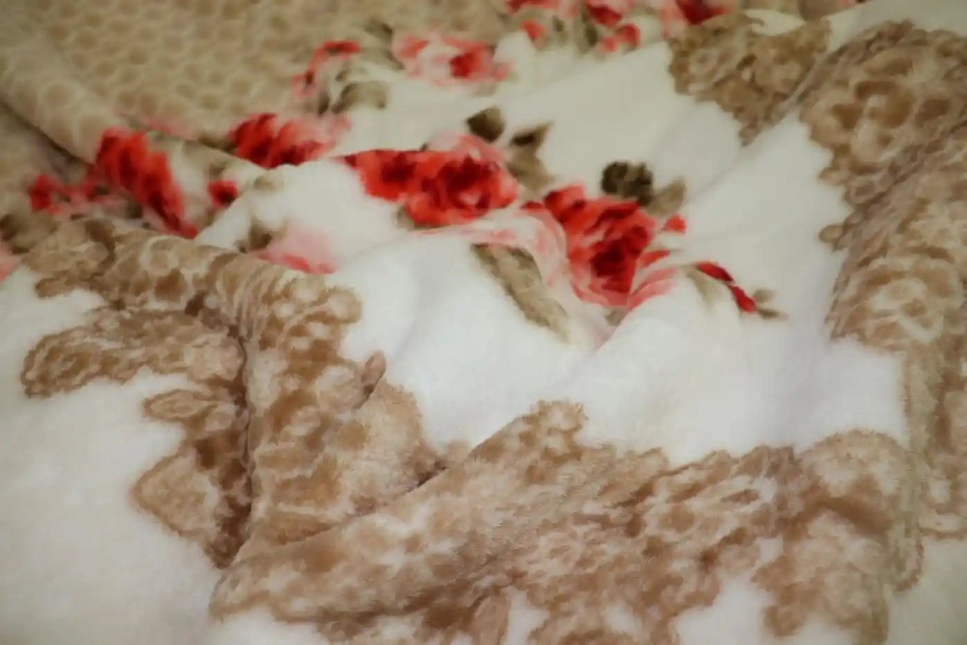 Osmanlı Zarafetini Yansıtan Padişah Battaniyesi Dekorasyon Ürünü