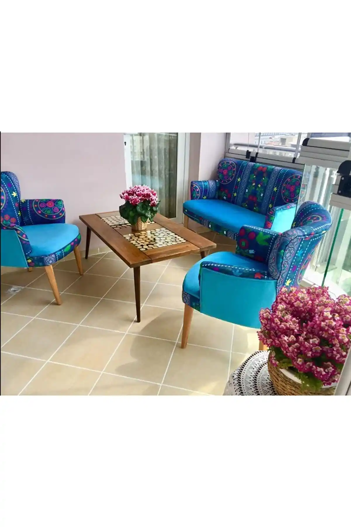 Oturma Odası Dekorasyonunda Şık ve Fonksiyonel Çay Setleri Seçenekleri