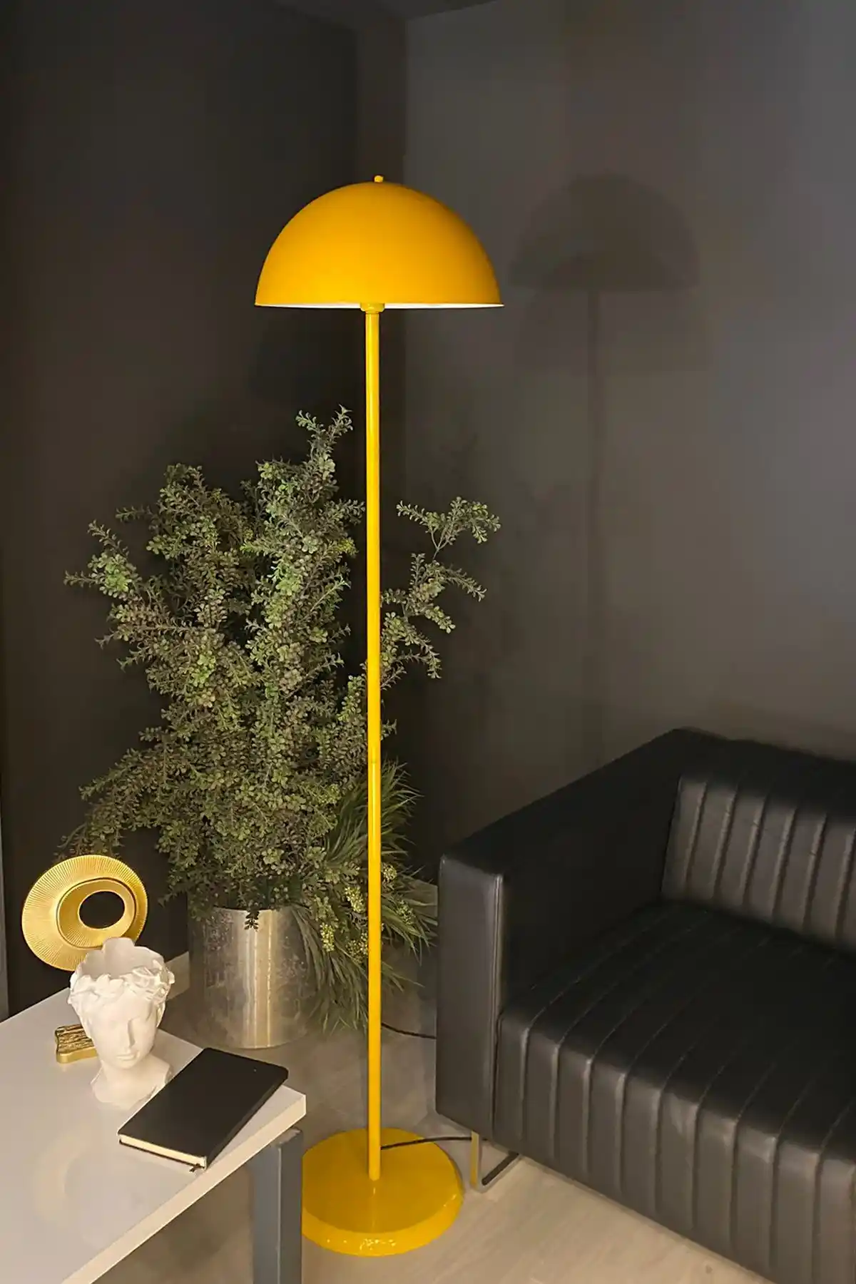 Oturma Odası Lambaderleri Seçimi ve Dekorasyonda Kullanım İpuçları