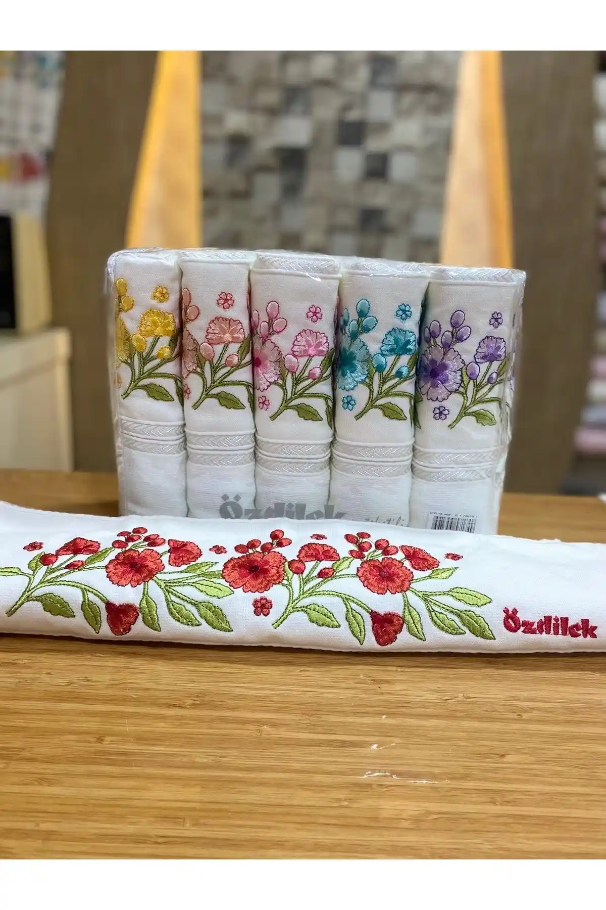 ÖzDilek Nakışlı Havlu ile Ev Dekorasyonunda Şıklık ve Zarafet Yaratın