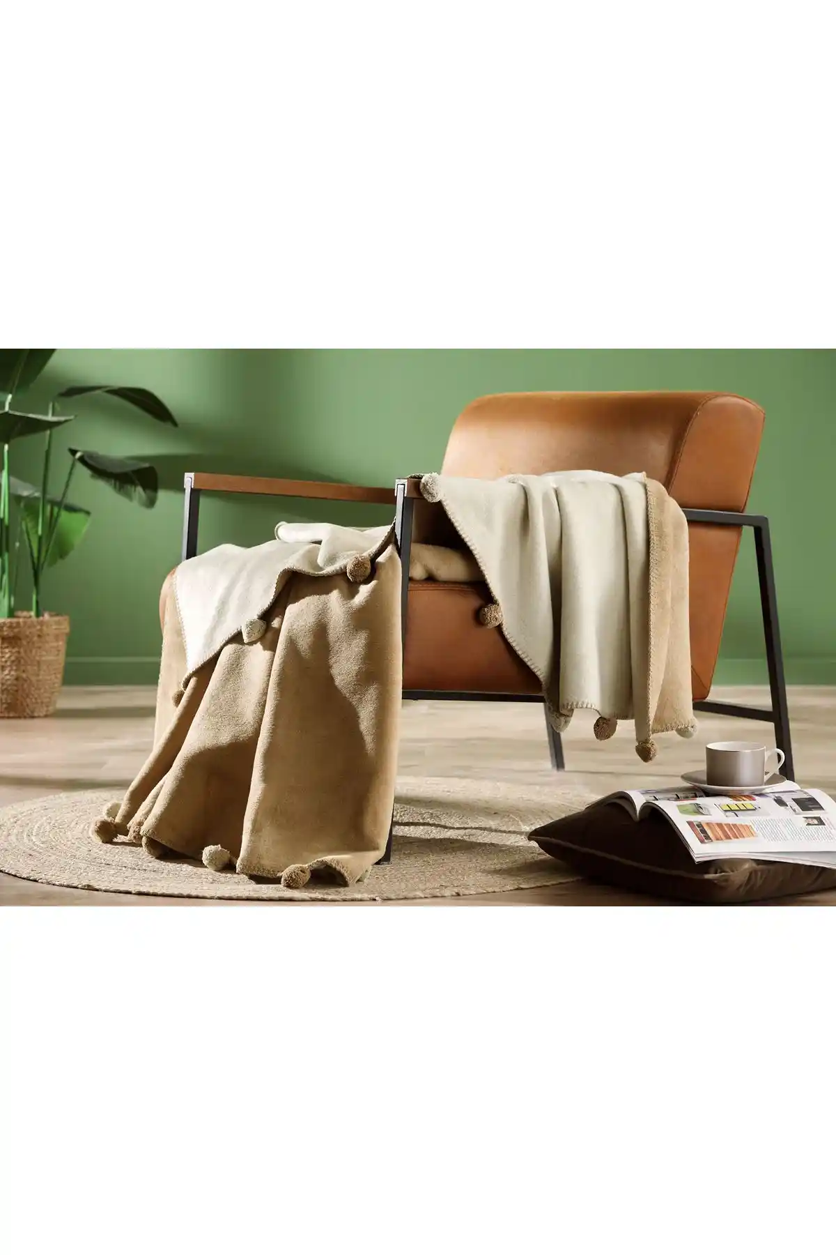 ÖzDilek Ponponlu Battaniye ile Dekorasyonda Şıklık ve Konforun Birleşimi