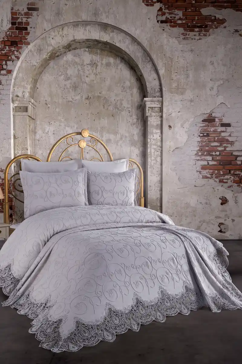 Ozdilek Yatak Örtüsü Çeyiz Setleri ile Evinize Şıklık Katmanın Yolları