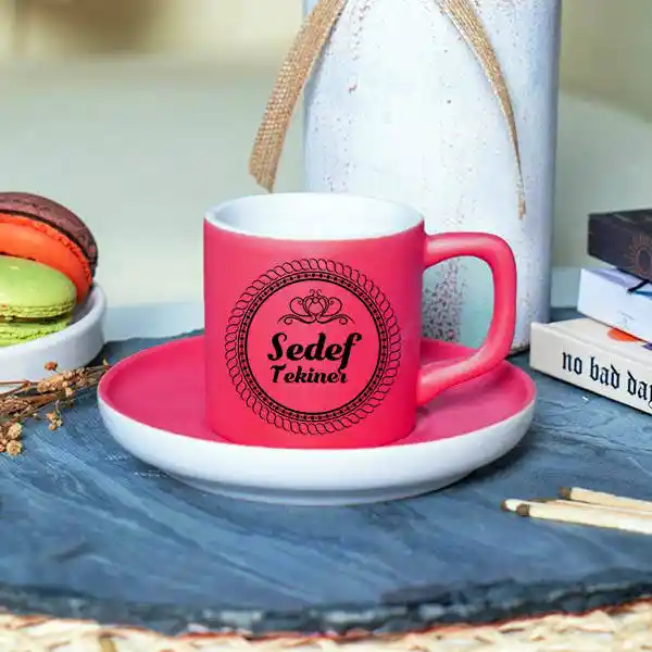 Özel Kahve Fincanlarıyla Dekorasyonda Şıklık ve Kişisel Dokunuşlar Yapmanın Yolları