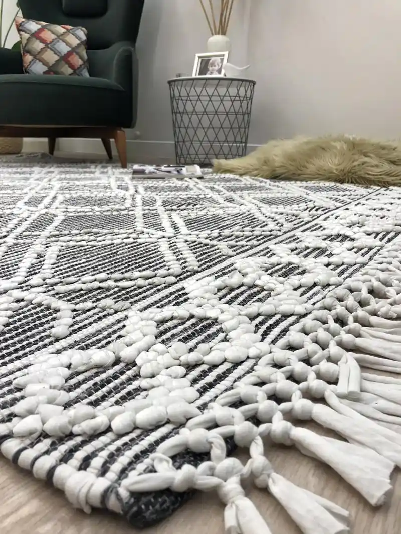 Pamuk Dokuma Kilim ile Ev Dekorasyonunda Doğal ve Zarif Bir Dokunuş Sağlayın