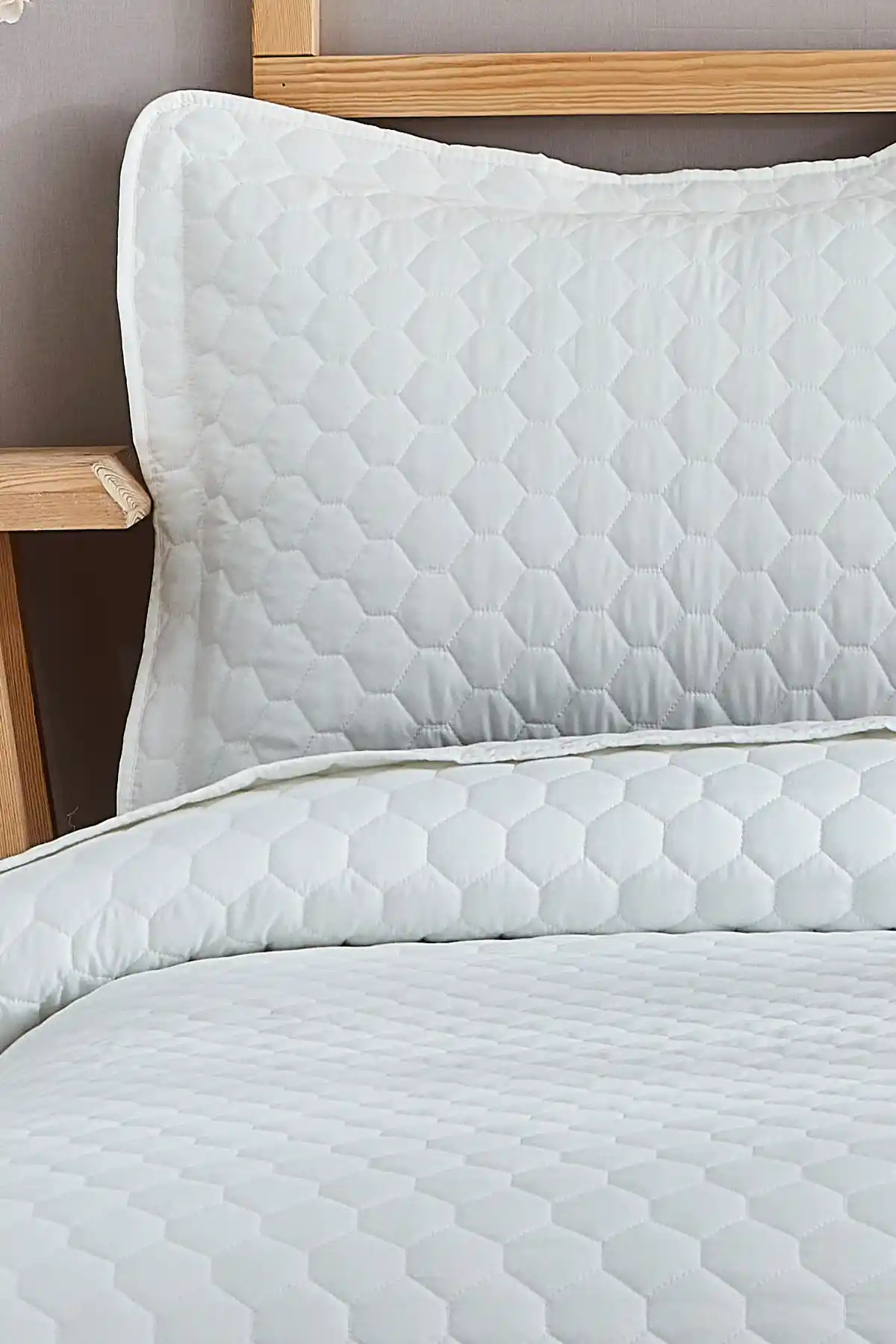 Pamuk Yataklar: Doğallık ve Konforun Birlikte Sunulduğu Sağlıklı Uyku Seçenekleri