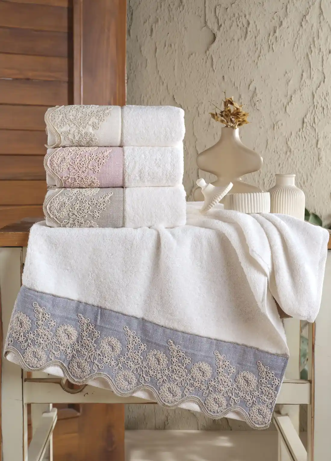 Pamuklu Havlularla Dekorasyonunuzu Şıklık ve Konforla Zenginleştirin