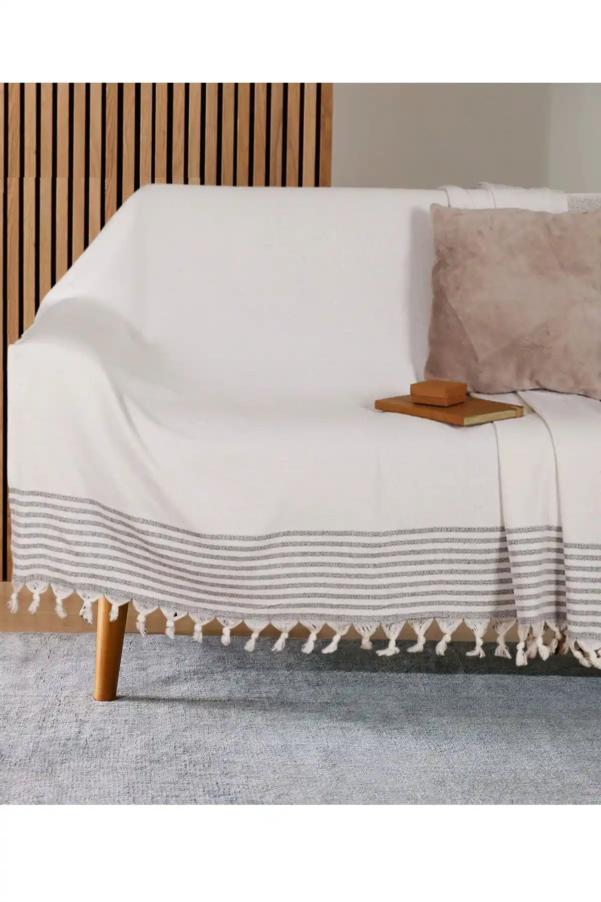 Pamuklu Koltuk Örtüsü: Estetik ve Konforu Bir Arada Sunan Dekorasyon Çözümü