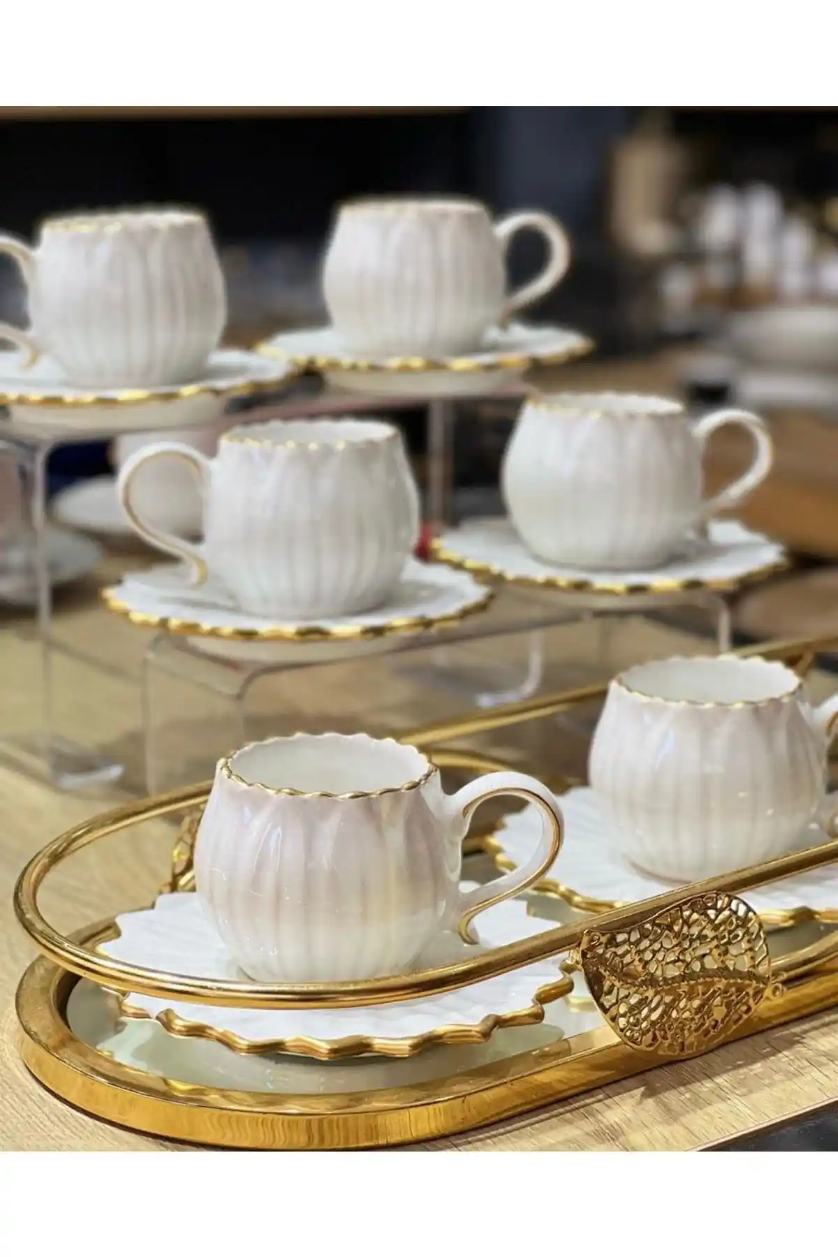 Papatya Fincan Dekorasyonunda Zarafetin Simgesi ve İç Mekânlara Katacağı Estetik