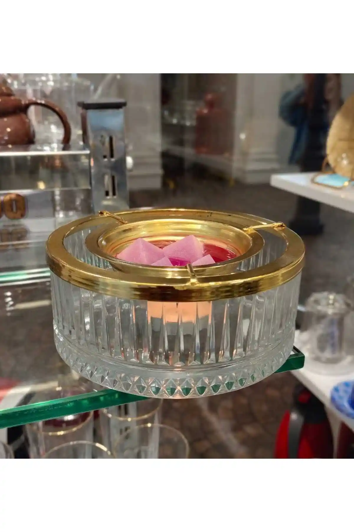 Paşabahçe Buhurdanlıklarıyla Dekorasyonunuza Zarif ve Fonksiyonel Dokunuşlar