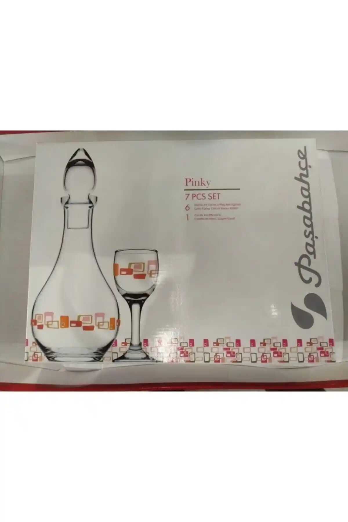 Paşabahçe Likör 7 Parça Seti ile Ev Dekorasyonunda Zarafet ve Fonksiyonellik