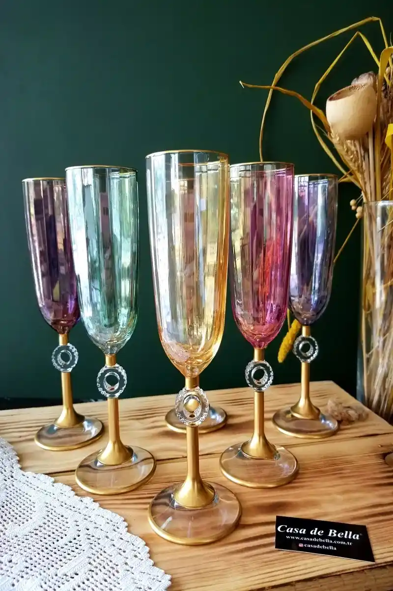 Paşabahçe Renkli Kadehler ile Mekanlarınıza Şıklık ve Canlılık Katın