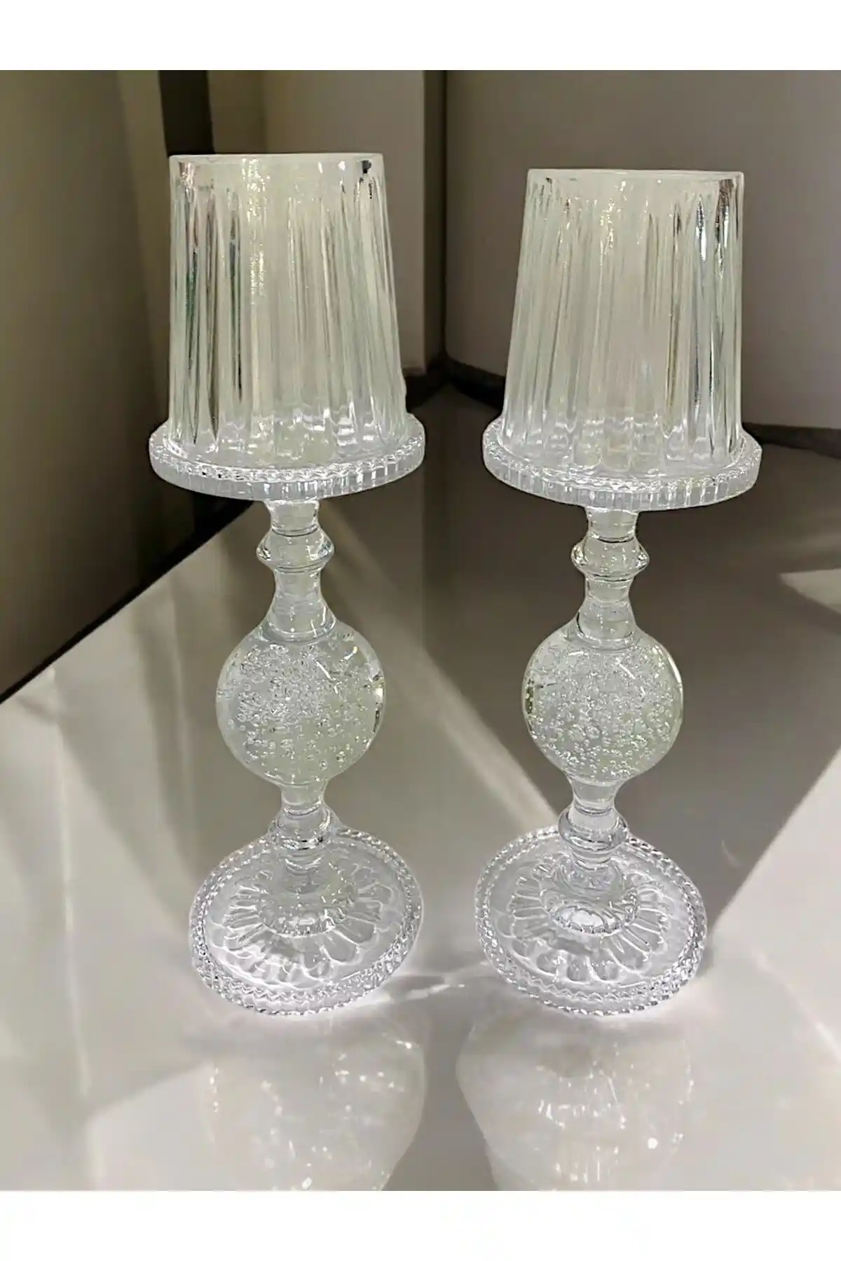 Paşabahçe Şamdanlarıyla Dekorasyonunuza Zarafet ve Şıklık Katın