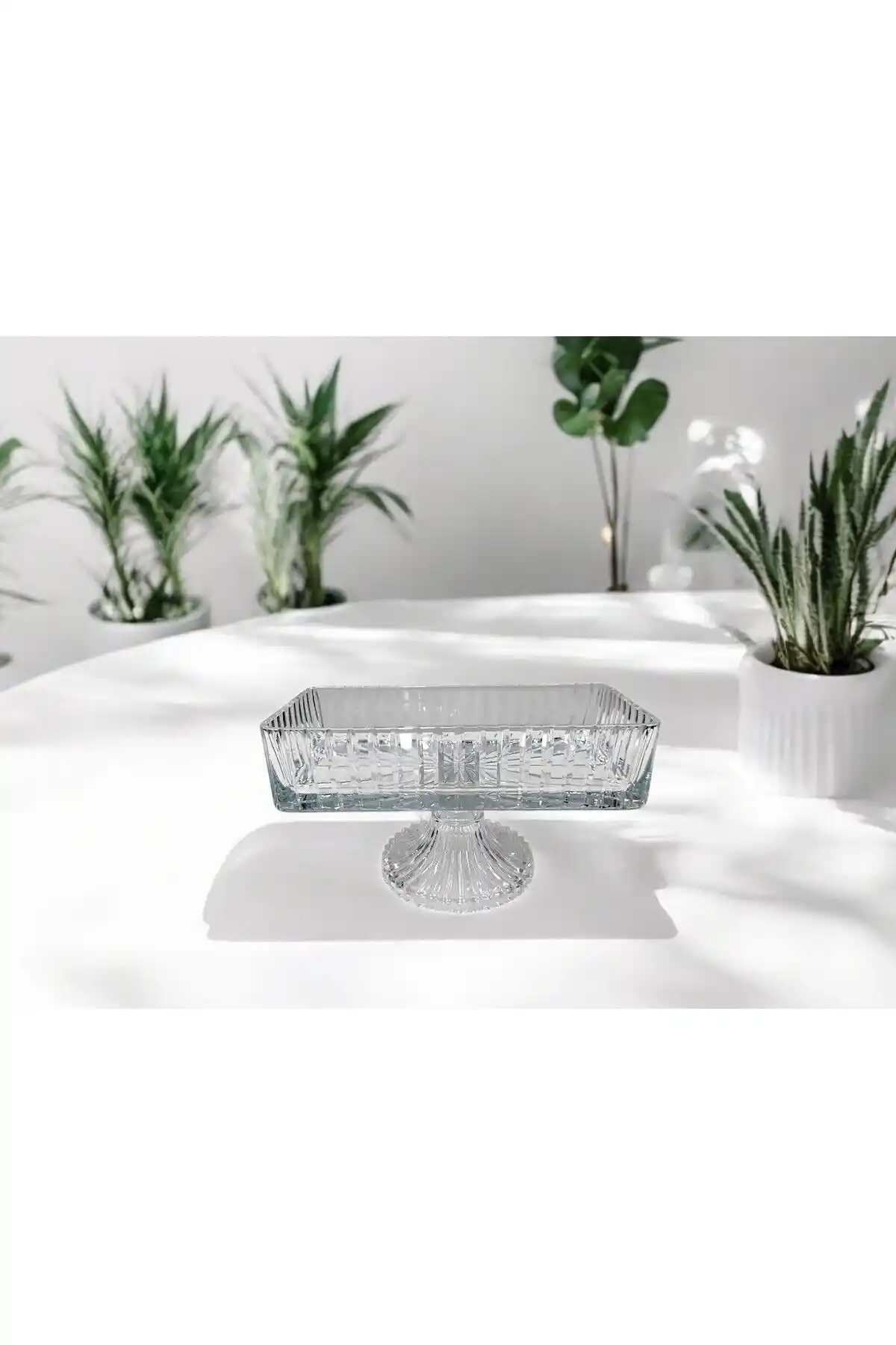 Paşabahçe Sunumluklarıyla Sofralarınıza Zarafet Katın ve Dekorasyonunuzu Tamamlayın