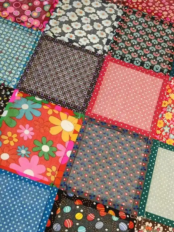 Patchwork Dekorasyon: Evinize Renk ve Hikâye Katmanın Zarif Yolu