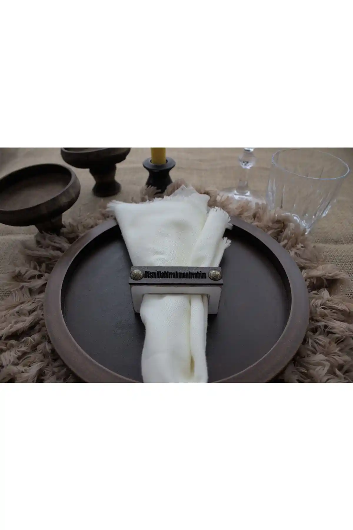 Peçete Halkaları ile Dekorasyonda Şıklık ve Fonksiyonellik Sağlama Rehberi