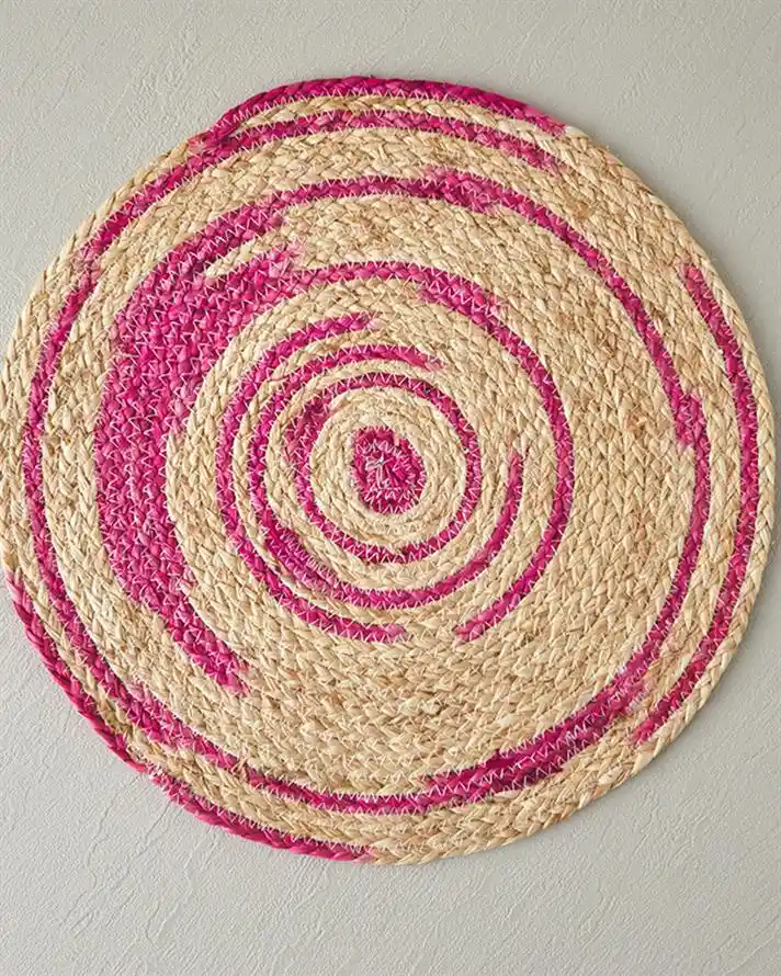 Pembe Amerikan Servisleri ile Dekorasyonda Zarafet ve Şıklık Yaratma Rehberi