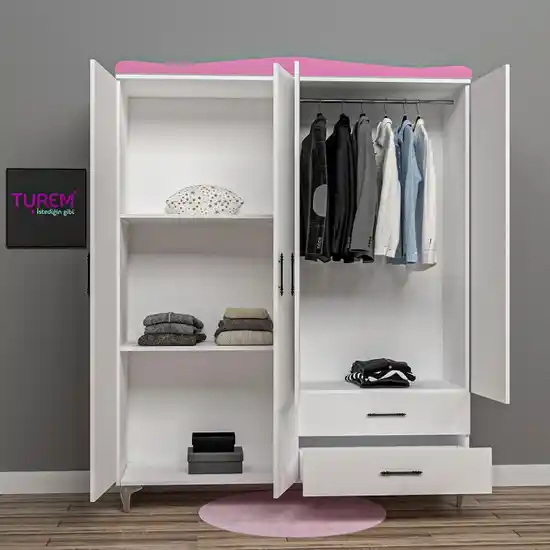 Pembe Gardırop Dekorasyonda Feminenlik ve Zarafetin Simgesi