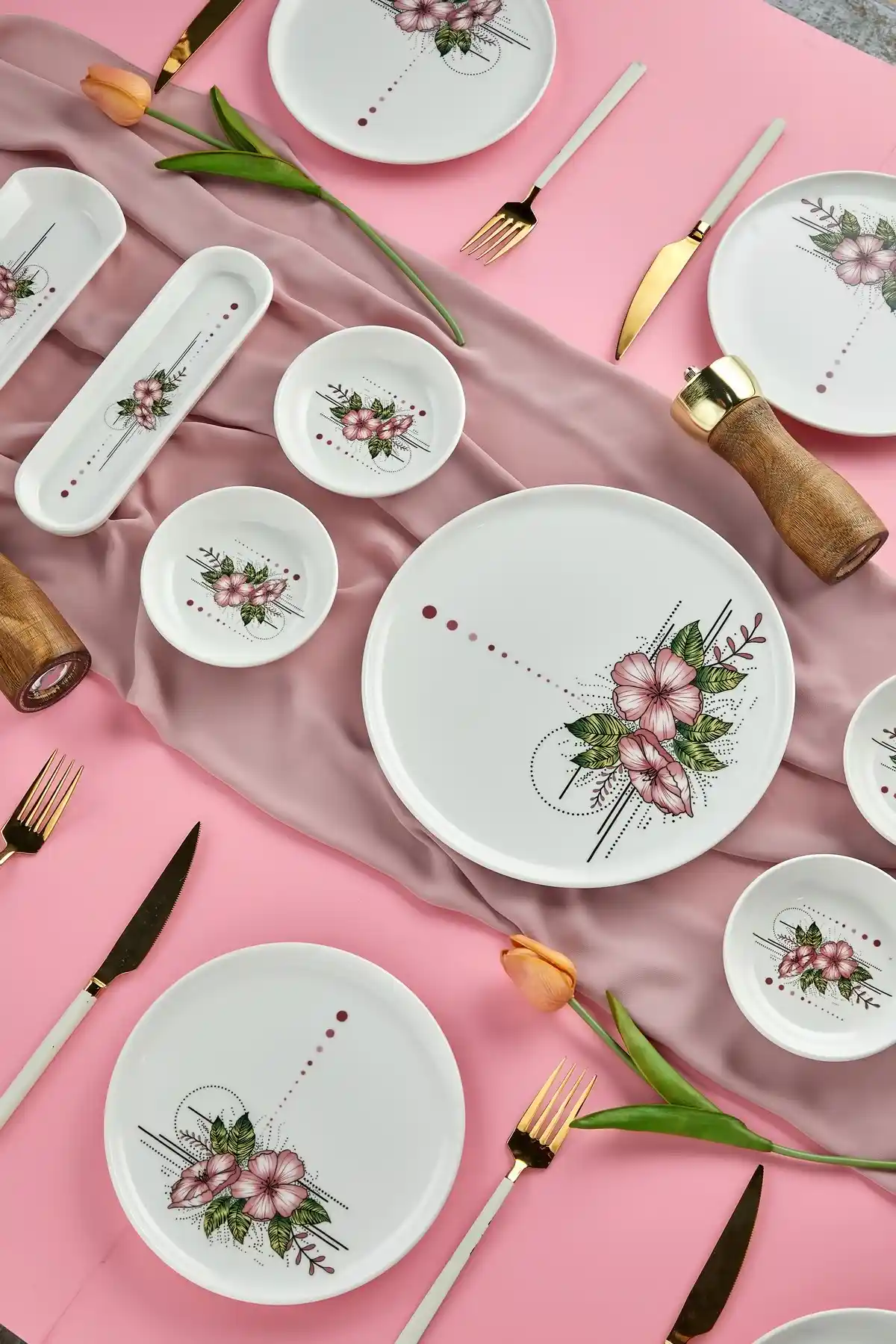 Pembe Kahvaltı Takımı ile Dekorasyonda Şıklık ve Zarafetin Buluşması