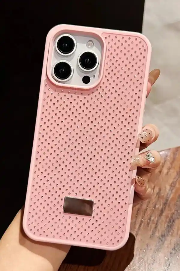 Pembe Kılıf Dekorasyonda Zarafet ve Şıklık İçin Modern Bir Seçenek