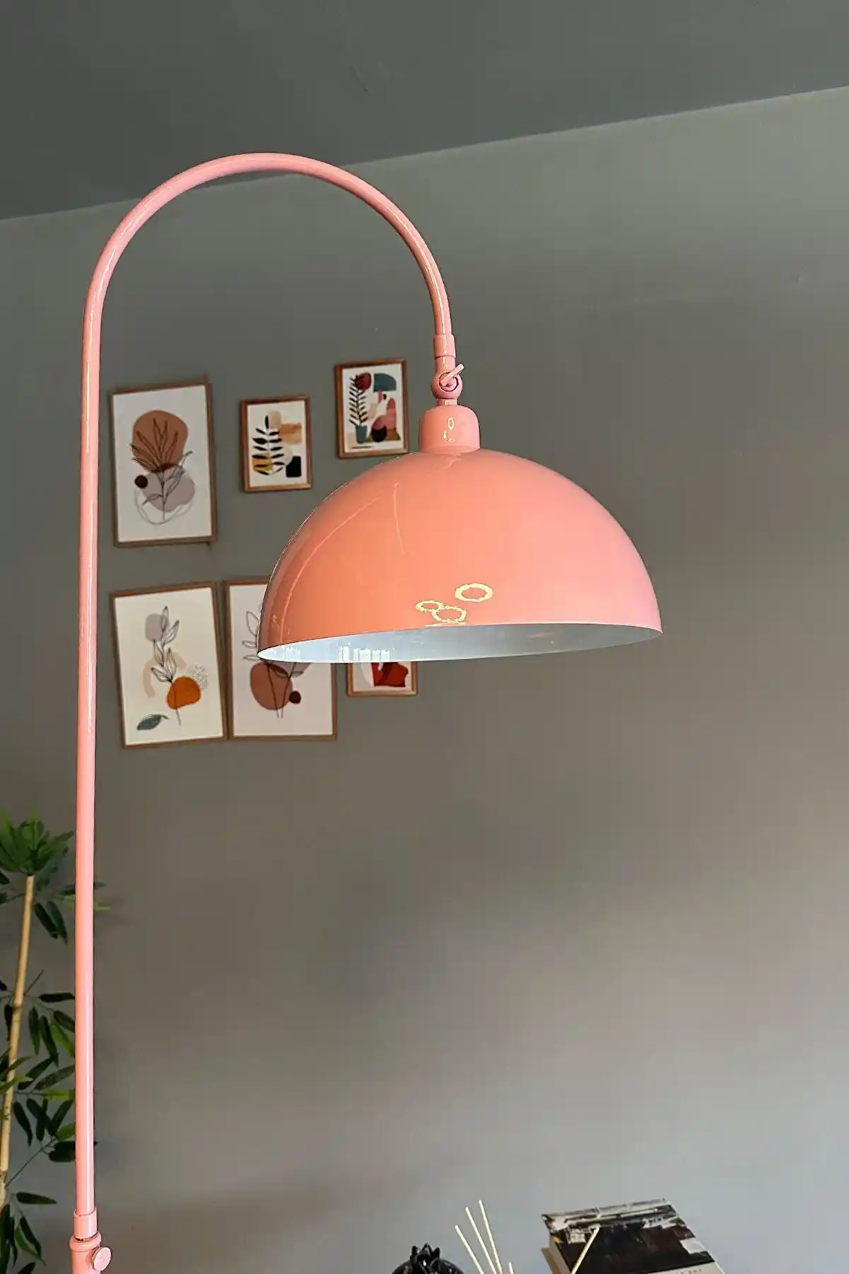 Pembe Lambader ile Dekorasyonda Zarafet ve Şıklık Sağlayan İpuçları ve Kullanım Önerileri