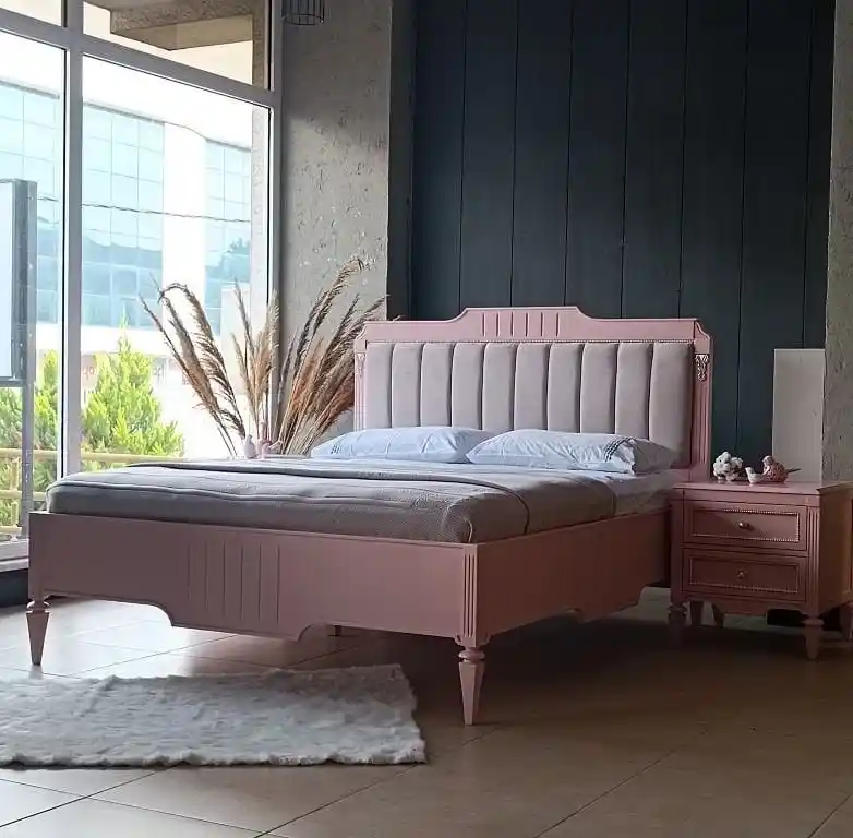 Pembe Yatak Odası Mobilyalarıyla Şık ve Konforlu Dekorasyon Seçenekleri