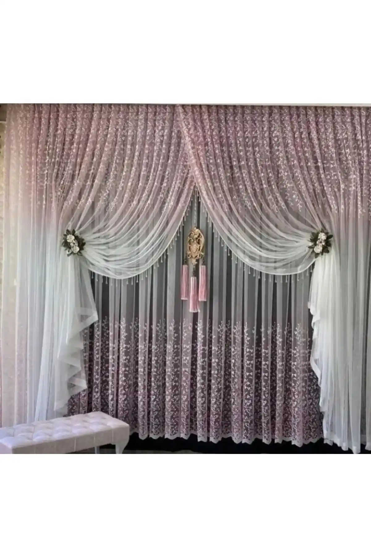 Perde Takımı ile Dekorasyonunuzu Yeniden Canlandırma Yöntemleri ve Trendleri