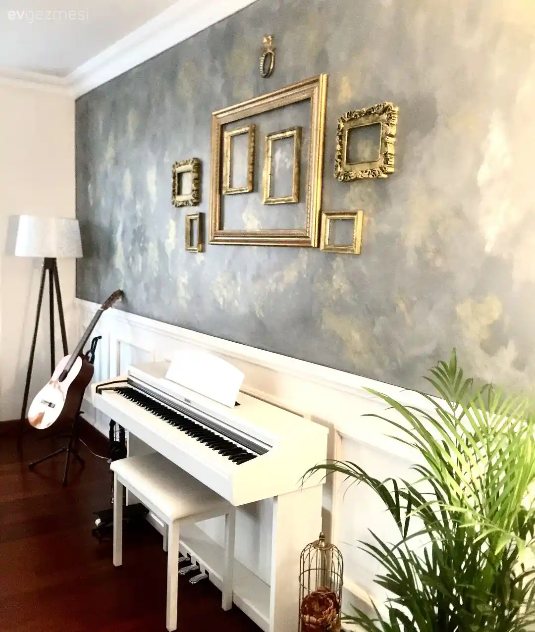 Piyano Dekorasyonu ile Mekânlara Zarafet ve Sanat Katmanın Yolları