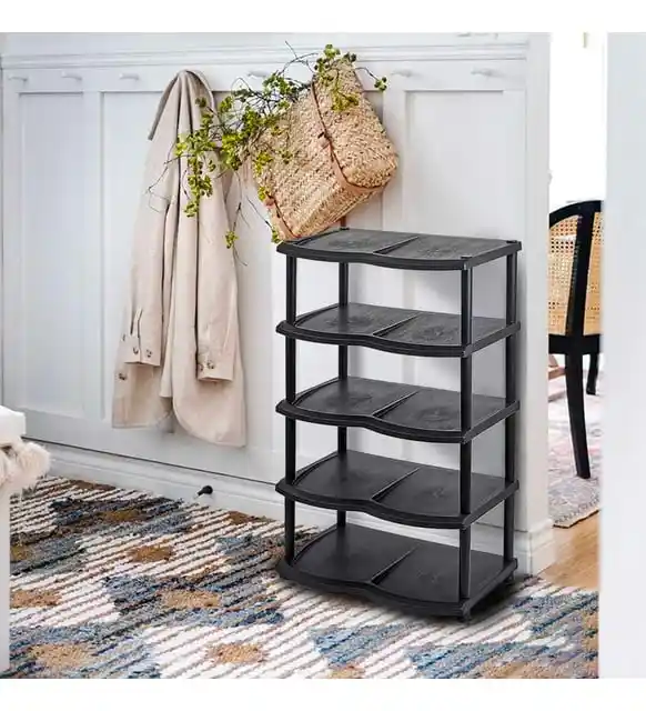 Plastik Ayakkabılık ile Fonksiyonellik ve Estetiği Birleştiren Dekorasyon Çözümleri