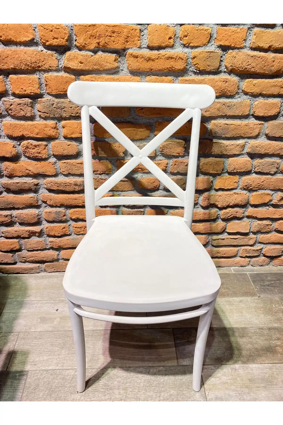 Plastik Mutfak Sandalyesi ile Dekorasyonunuzu Yenileyin Modern ve Ekonomik Çözümler