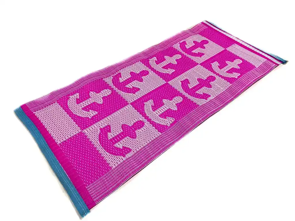 Plastik Plaj Hasırları ile Modern ve Doğal Dekorasyon Çözümleri