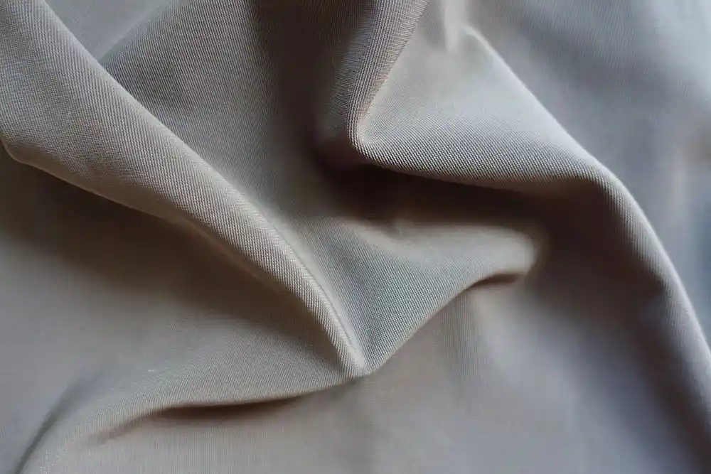 Polyester Dokuma Kumaşın Dekorasyonda Kullanımı ve Avantajları